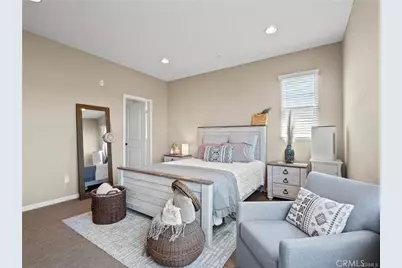 26265 Prima Way, Saugus, CA 91350 - Photo 17