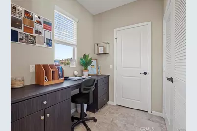 26265 Prima Way, Saugus, CA 91350 - Photo 13