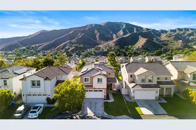 29515 Dana Ct, Canyon Country, CA 91387 - Photo 35