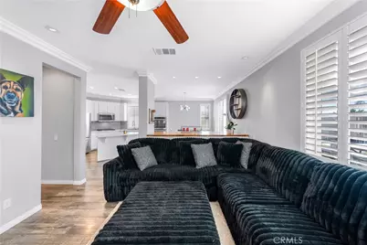 29515 Dana Ct, Canyon Country, CA 91387 - Photo 3