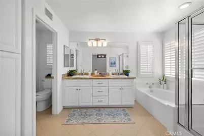 28330 Medlar Drive, Valencia, CA 91354 - Photo 33