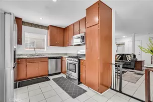 9155 Cedros Ave, Panorama City, CA 91402 - Photo 15