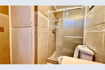 7904 Laurel Canyon #12, North Hollywood, CA 91605 - Photo 17