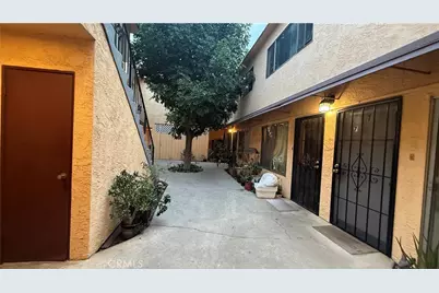 7904 Laurel Canyon #12, North Hollywood, CA 91605 - Photo 23