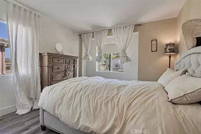 19639 Ellis Henry, Newhall, CA 91321 - Photo 35