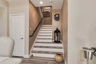 19639 Ellis Henry, Newhall, CA 91321 - Photo 17