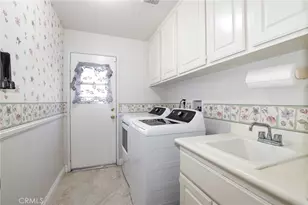 29668 Mammoth, Canyon Country, CA 91387 - Photo 25