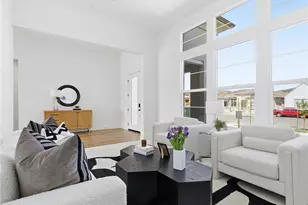 24150 W Corte Zafiro, Valencia, CA 91354 - Photo 19