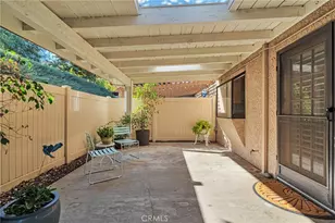 20065 Ave Of The Oaks, Newhall, CA 91321 - Photo 35