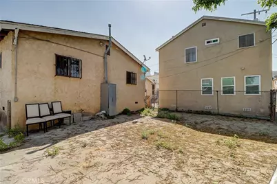 834 E 33rd Street, Los Angeles, CA 90011 - Photo 9