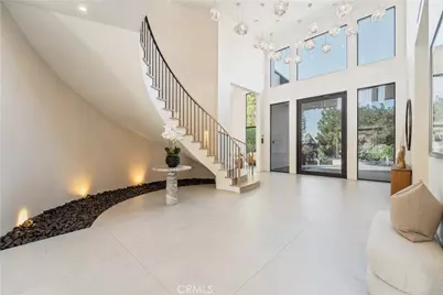 20620 Chatsboro Drive, Woodland Hills, CA 91364 - Photo 15