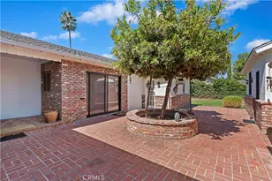 23003 Mariano St, Woodland Hills, CA 91367 - Photo 31