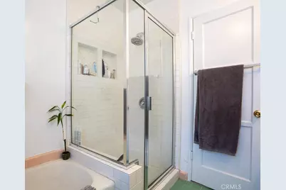 3735 Arbolada, Los Angeles, CA 90027 - Photo 23
