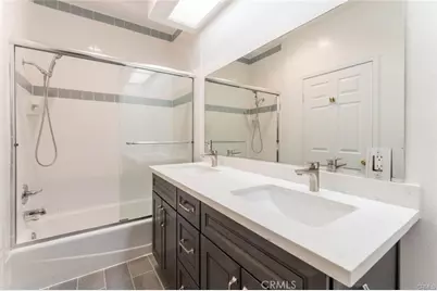 14948 Moorpark Street, Sherman Oaks, CA 91403 - Photo 17