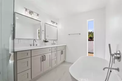 23312 Ostronic, Woodland Hills, CA 91367 - Photo 25