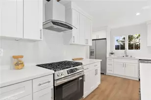 23312 Ostronic, Woodland Hills, CA 91367 - Photo 9