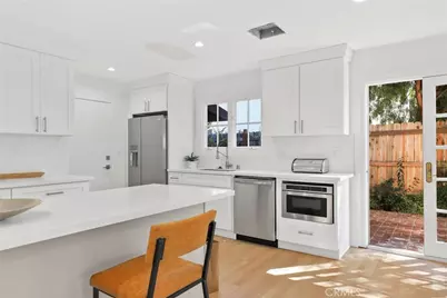 23312 Ostronic, Woodland Hills, CA 91367 - Photo 13