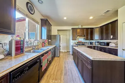 43521 Blossom, Lancaster, CA 93536 - Photo 9