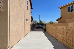 43521 Blossom, Lancaster, CA 93536 - Photo 37