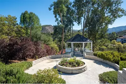 28933 Wagon Road, Agoura Hills, CA 91301 - Photo 5
