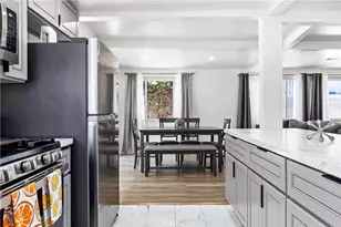 6535 Mary Ellen Ave, Los Angeles, CA 91401 - Photo 5