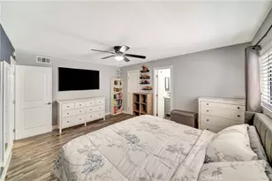 18601 Collins St, Tarzana, CA 91356 - Photo 19