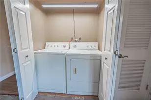 22500 Festividad, Saugus, CA 91350 - Photo 17