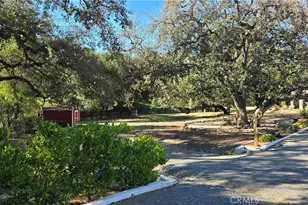 6451 Chesebro Rd, Agoura Hills, CA 91301 - Photo 45