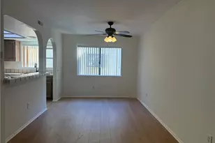 21930 Valerio St, Canoga Park, CA 91303 - Photo 5