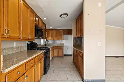 1301 Taft #91, Bakersfield, CA 93307 - Photo 7