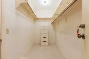 12386 Ridge Cir, Los Angeles, CA 90049 - Photo 29