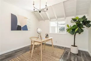 15756 Hart St, Lake Balboa, CA 91406 - Photo 13