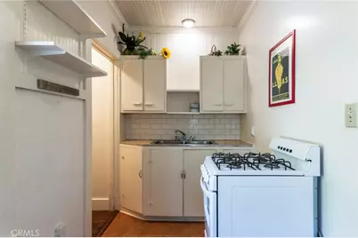2100 Holly Drive, Los Angeles, CA 90068 - Photo 19