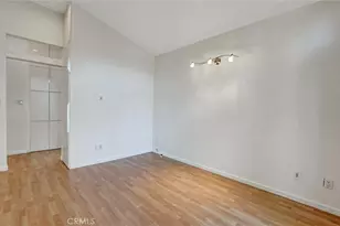 22037 Ybarra, Woodland Hills, CA 91364 - Photo 27