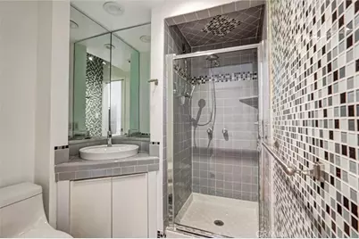 22037 Ybarra, Woodland Hills, CA 91364 - Photo 21