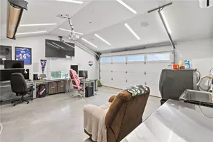 7741 Variel, Canoga Park, CA 91304 - Photo 19