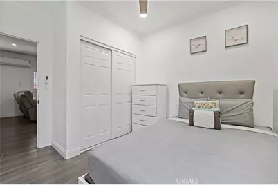 1023 W 51st, Los Angeles, CA 90037 - Photo 15