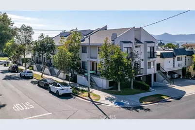 638 E Tujunga Avenue, Burbank, CA 91501 - Photo 1
