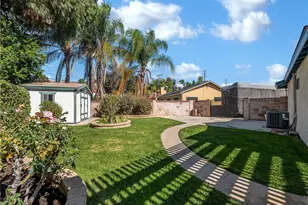 26721 Diaz Dr, Saugus, CA 91350 - Photo 31