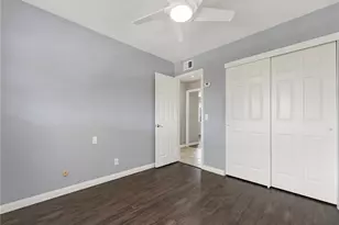 26721 Diaz Dr, Saugus, CA 91350 - Photo 15