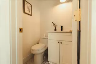 13670 Garrick Ave, Sylmar, CA 91342 - Photo 11