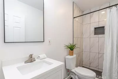 1736 N Niagara Street, Burbank, CA 91505 - Photo 19