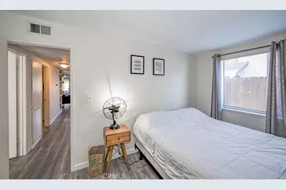 22725 Garzota Drive, Valencia, CA 91354 - Photo 11