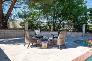 27641 Sutters Pointe, Saugus, CA 91350 - Photo 27