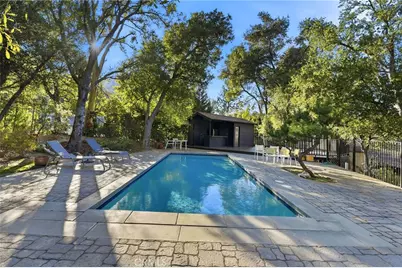15936 Valley Wood Road, Sherman Oaks, CA 91403 - Photo 25