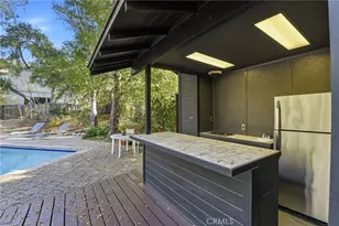 15936 Valley Wood Rd, Sherman Oaks, CA 91403 - Photo 27