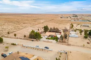 6818 W Ave A2, Lancaster, CA 93536 - Photo 43