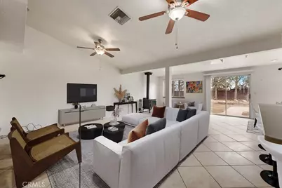 6818 W Avenue A2, Lancaster, CA 93536 - Photo 7