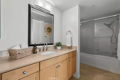 201 E Angeleno #426, Burbank, CA 91502 - Photo 25