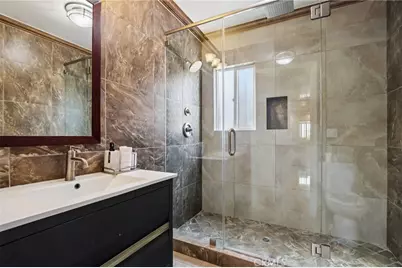 13816 Bessemer Street, Van Nuys, CA 91401 - Photo 19